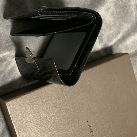 Louis Vuitton Black Koala Epi Leather. 5"L x 1"W - Picture 5 of 7